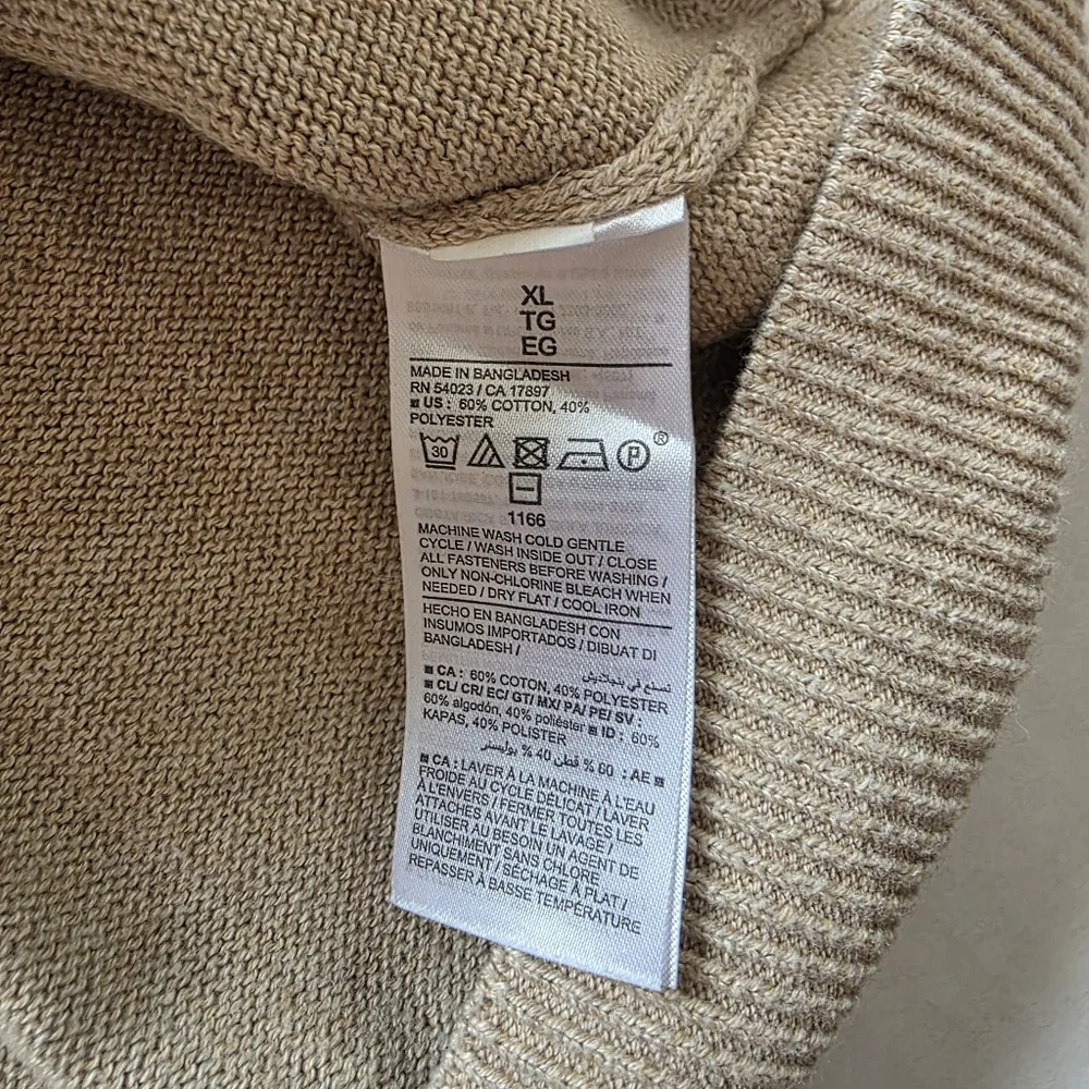 Old Navy XL Tan Henley Lightweight Knit Cozy Sweater Minimal Classic Neutral